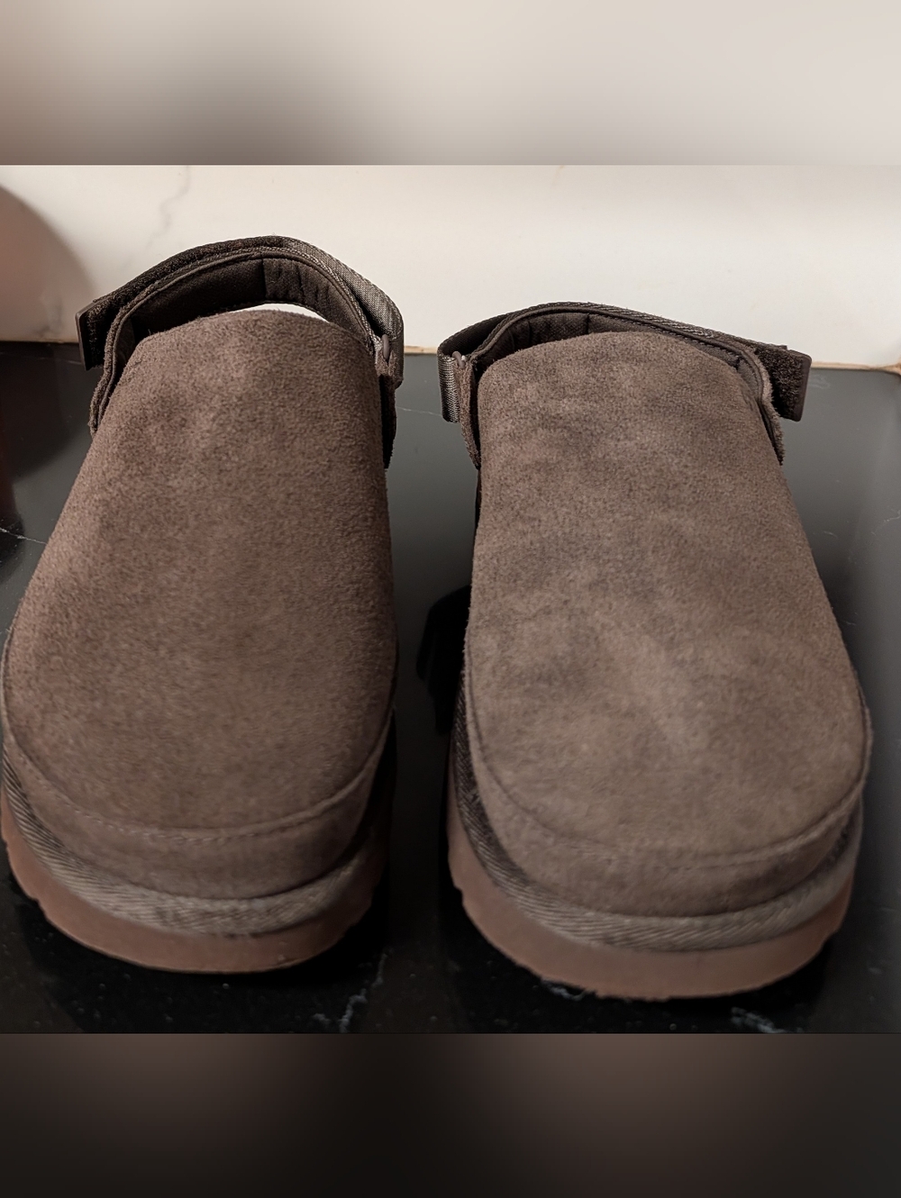  UGG® Goldenstar Clog - Dusted Cocoa Suede Slip-Ons Wmn's Size 10 Used Exc - Picture 4 of 12